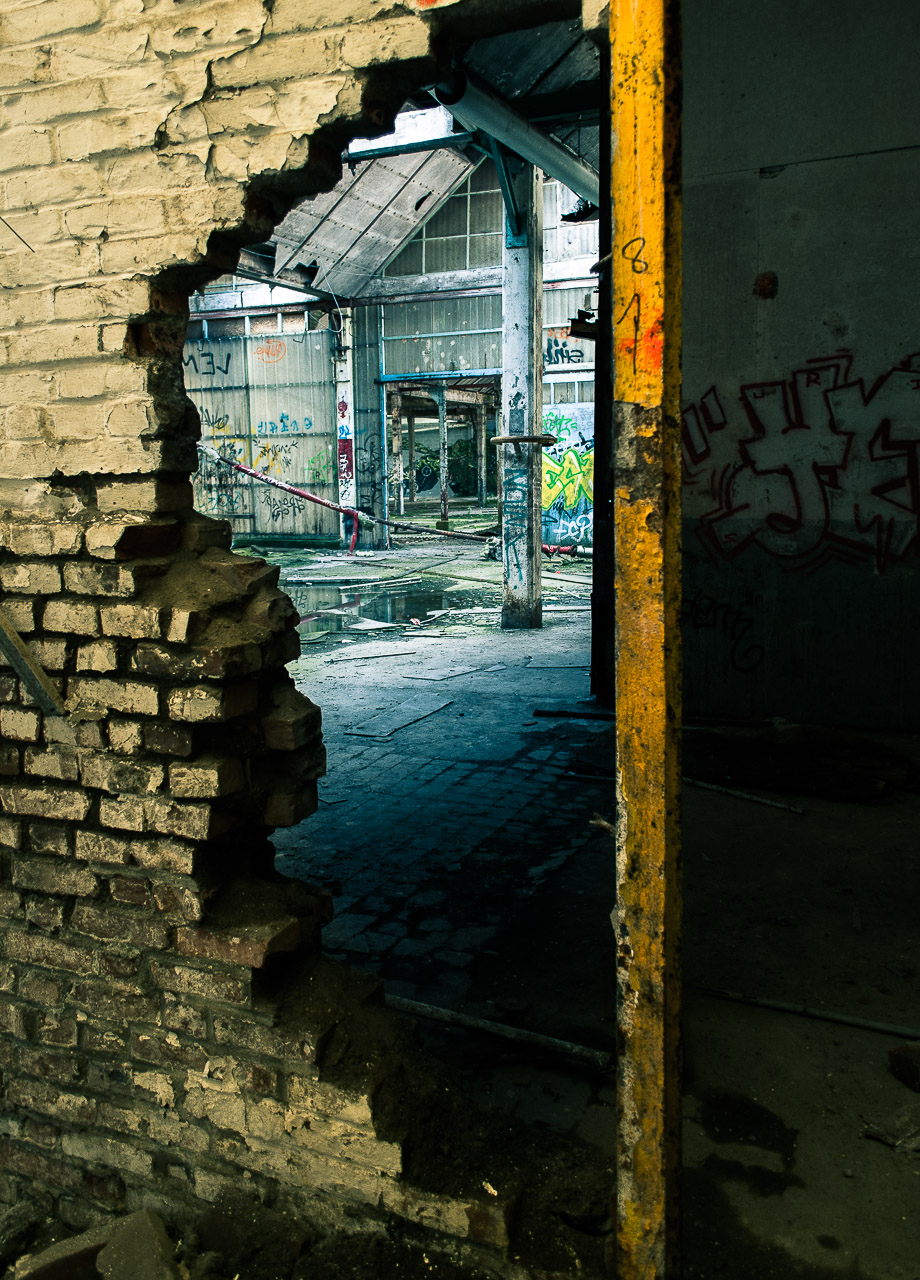 Photo: Hole in the Wall