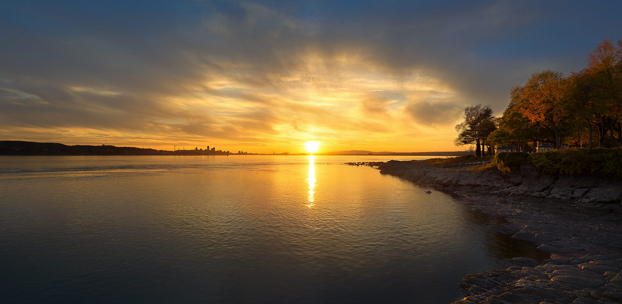 Photo: Sunset over Quebec City